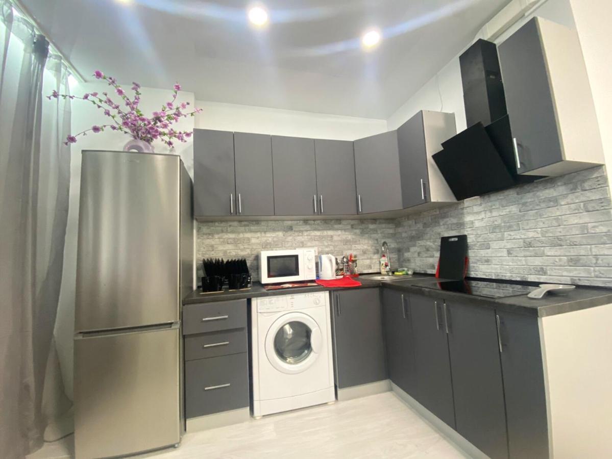 Шикарная 1К Студио Новый Дом Троещина Kiew Exterior foto