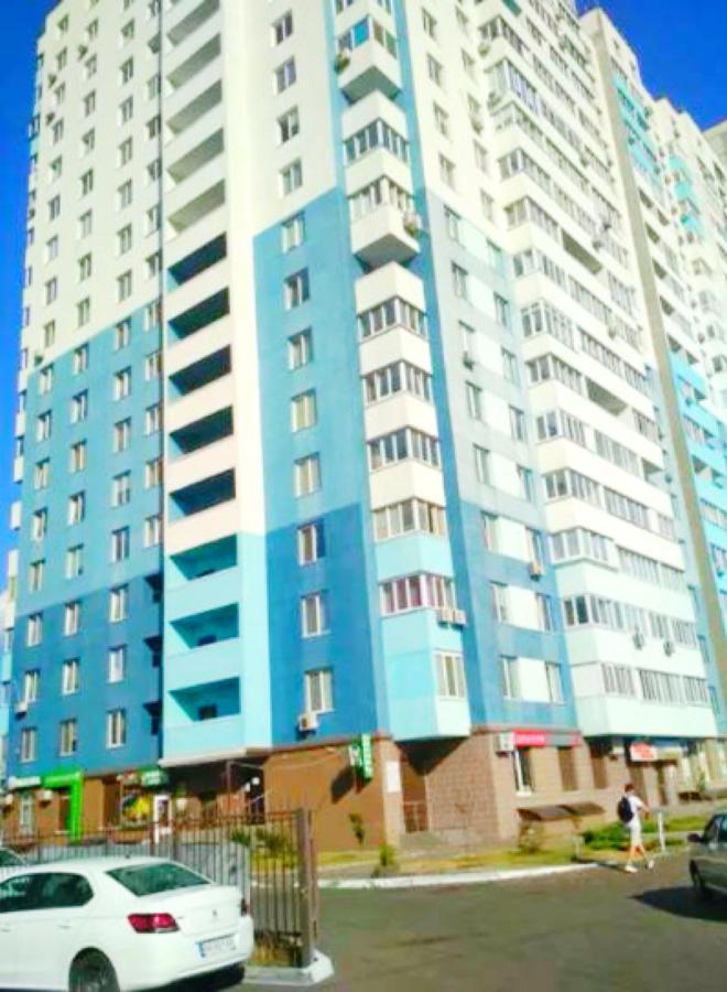 Шикарная 1К Студио Новый Дом Троещина Kiew Exterior foto
